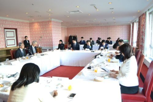 Photograph of what the Diet Member Briefing on Global Health looked like. 